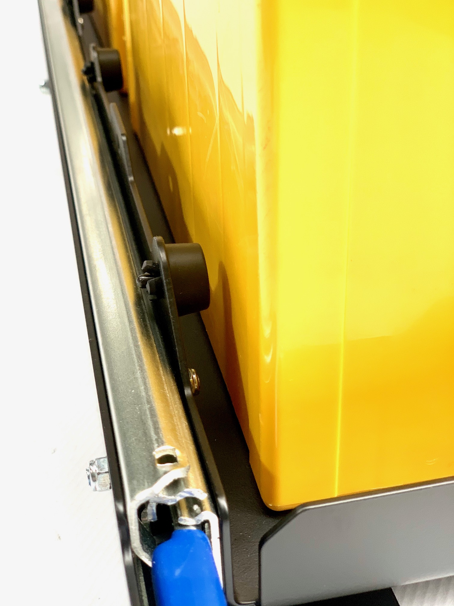 Double Battery Carrier slide-out : suits Caravan tunnel boot - Image 12