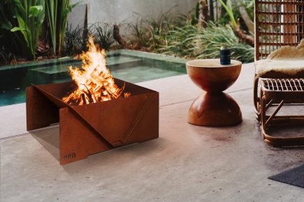 Luxury Outdoor Entertainment Fire Pit - FLAT PACK (ORDFP750-CTN)