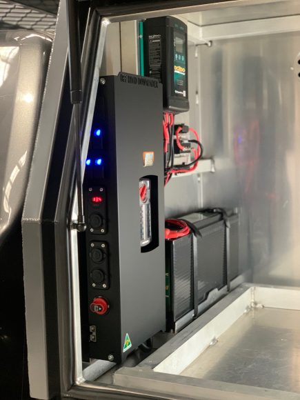 ORD 12v POWER TOWER with Inbuilt BMPRO 30A DC-DC Charger  (SKU: POWERTWR-BMPRO)