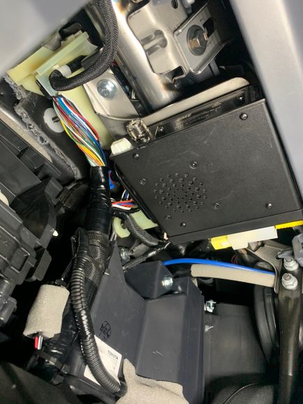 'ORD' UHF CB RADIO MOUNTING BRACKET SUITS: TOYOTA 76 , 78 & 79 SERIES LANDCRUISER (ORD79-GMEUNITBKT)