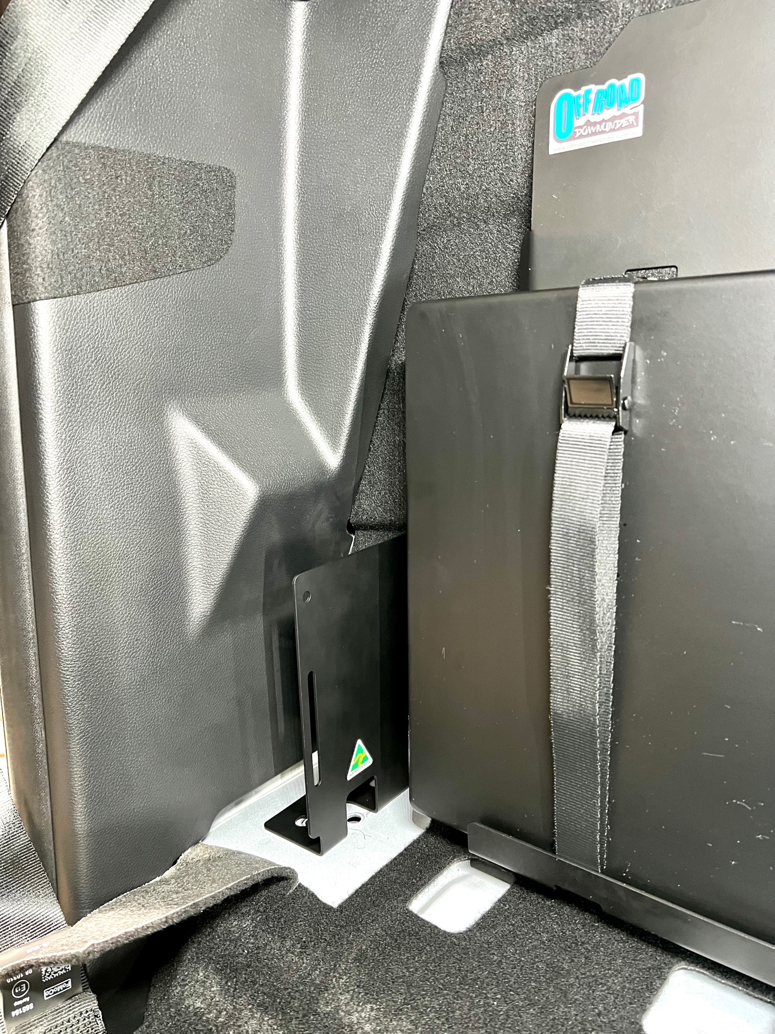 Ford Ranger NEXT-GEN RA Model: Behind rear seat 'Super Slim Lithium' mounting system bracket - Image 14