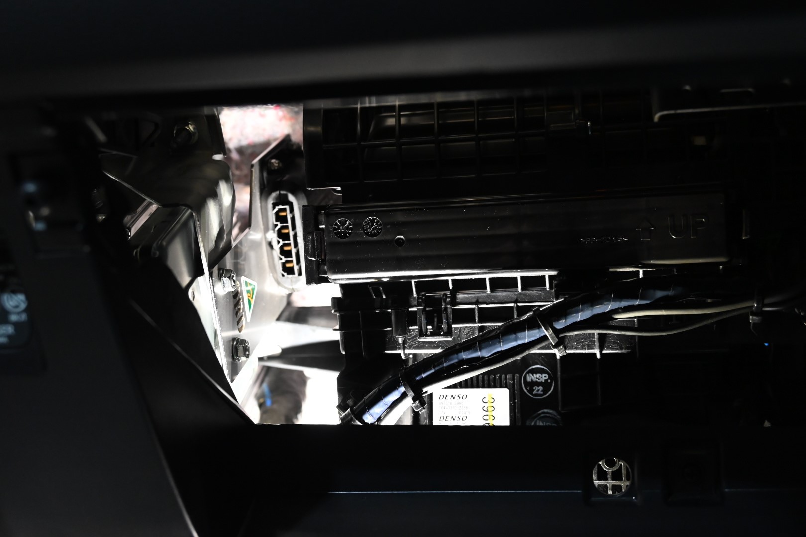 ORD Mounting Bracket to suit REDARC TOW-PRO ELITE: Isuzu D-MAX ute or MU-X - Image 5