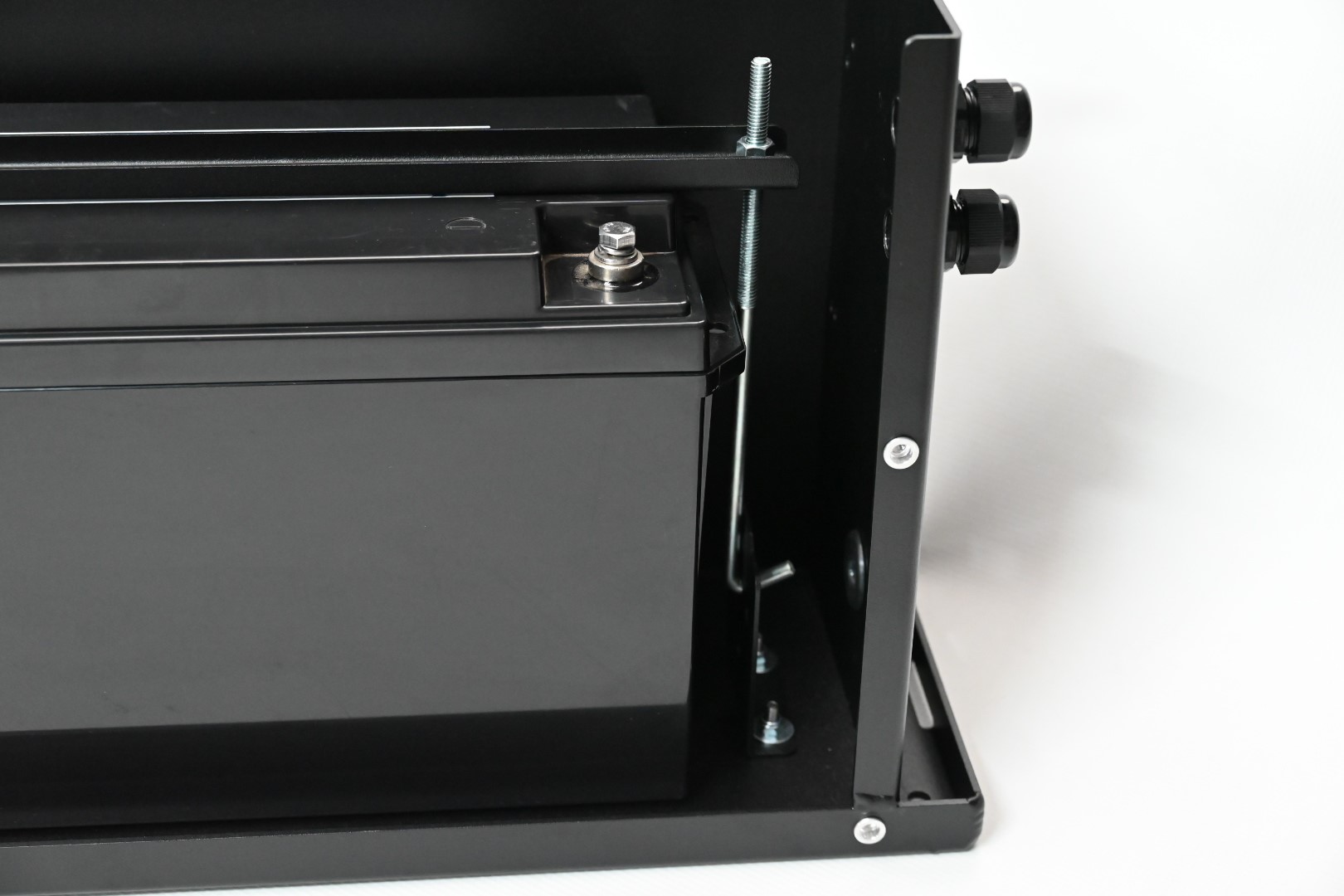 ORD Premium Battery Box : Alloy / Powder-coat (SKU: ORD-BBOX200) suits 200ah + size batteries - Image 7