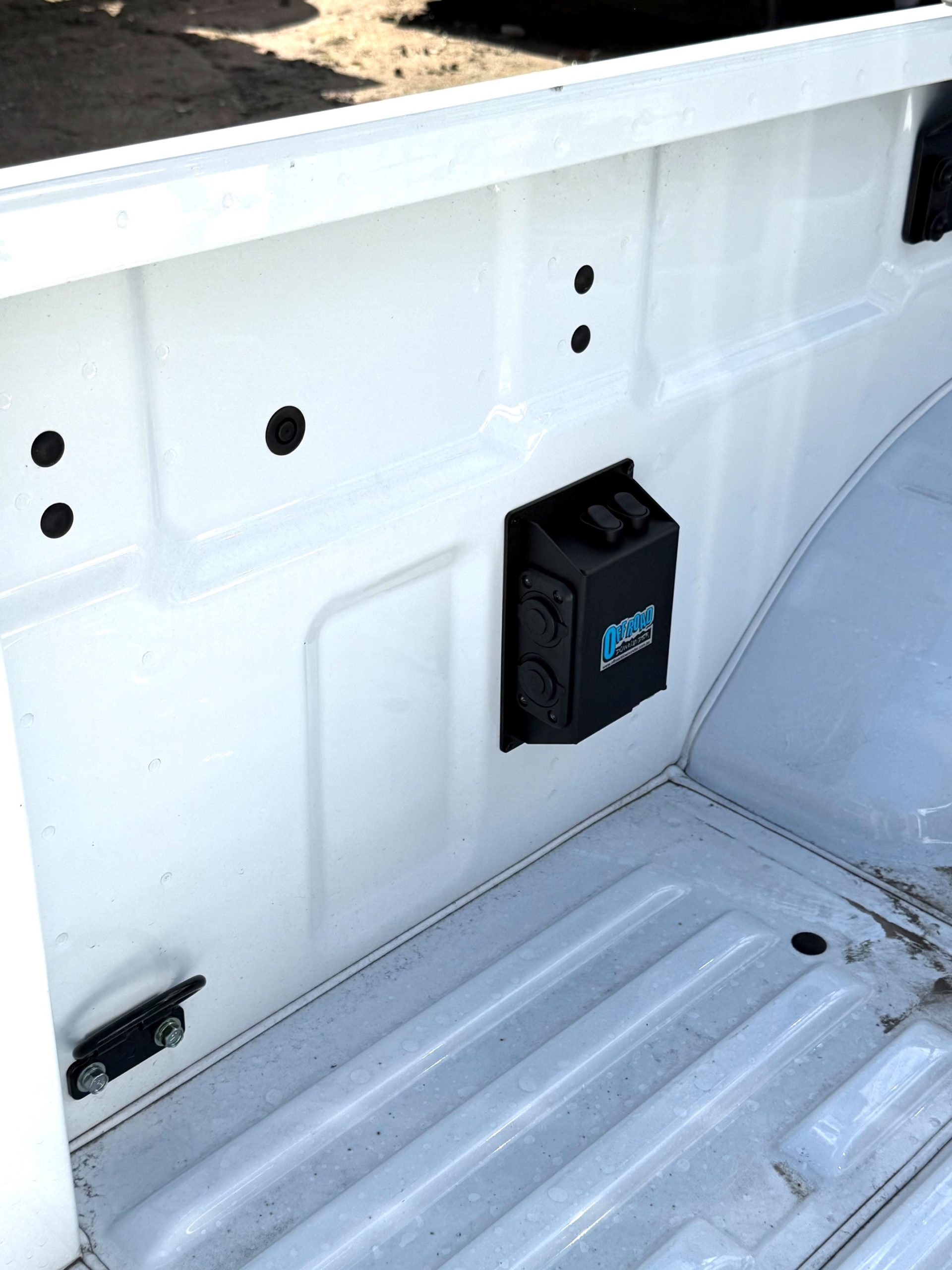 ORD In-tub 12v Accessory Power Box: Universal fit (SKU: UNI-ACCBOX1) - Image 9